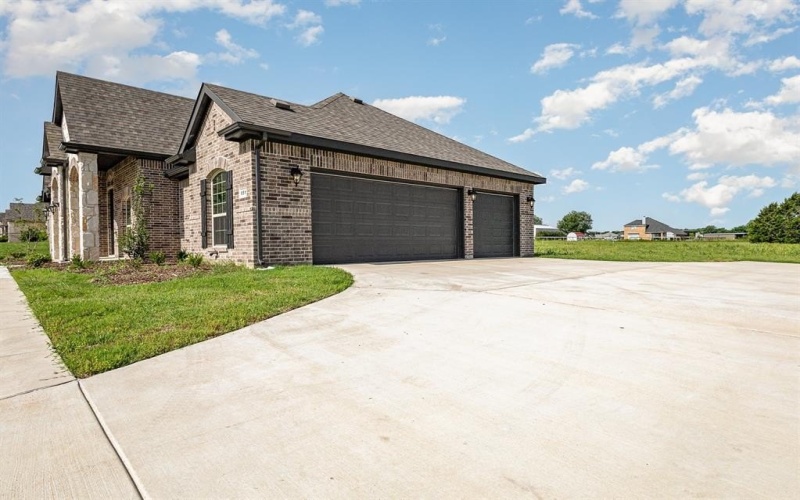 651 WALES Court, Waxahachie, TX 75167, 4 Bedrooms Bedrooms, ,2 BathroomsBathrooms,Residential,For Sale,651 WALES Court,20918371