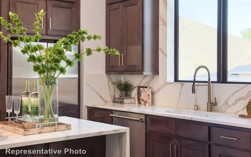 1012 Roys Drive, Rockwall, TX 75087, 4 Bedrooms Bedrooms, ,5 BathroomsBathrooms,Residential,For Sale,1012 Roys Drive,20918412