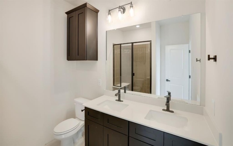1640 Keneipp Road, Carrollton, TX 75006, 4 Habitaciones Habitaciones , ,5 BañosBaños,Residential,En Venta,1640 Keneipp Road,0,20918516