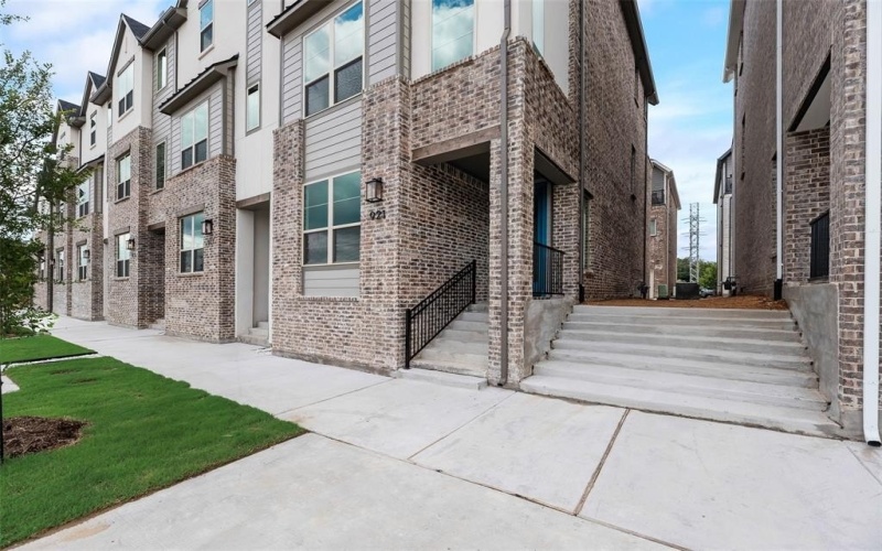 921 Heights Way, Plano, TX 75075, 4 Bedrooms Bedrooms, ,5 BathroomsBathrooms,Residential,For Sale,921 Heights Way,20918533