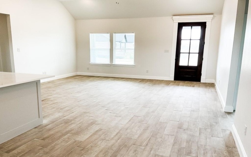 208 Bluff Court, Godley, TX 76044, 3 Bedrooms Bedrooms, ,3 BathroomsBathrooms,Residential,For Sale,208 Bluff Court,20918647