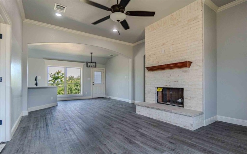 3406 Woodlake Drive, Granbury, TX 76048, 3 Habitaciones Habitaciones , ,2 BañosBaños,Residential,En Venta,3406 Woodlake Drive,20918730