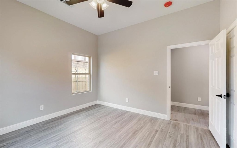 706 Poinsettia Drive, Lancaster, TX 75146, 4 Habitaciones Habitaciones , ,2 BañosBaños,Residential,En Venta,706 Poinsettia Drive,20918766