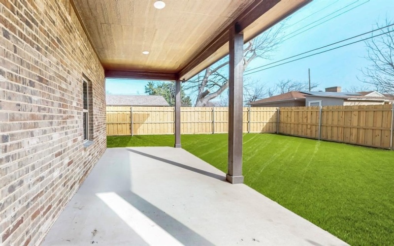 706 Poinsettia Drive, Lancaster, TX 75146, 4 Habitaciones Habitaciones , ,2 BañosBaños,Residential,En Venta,706 Poinsettia Drive,20918766