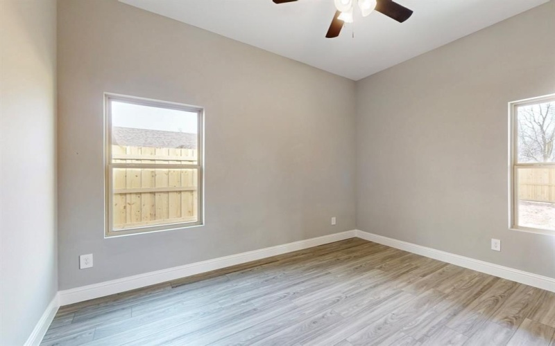 706 Poinsettia Drive, Lancaster, TX 75146, 4 Habitaciones Habitaciones , ,2 BañosBaños,Residential,En Venta,706 Poinsettia Drive,20918766