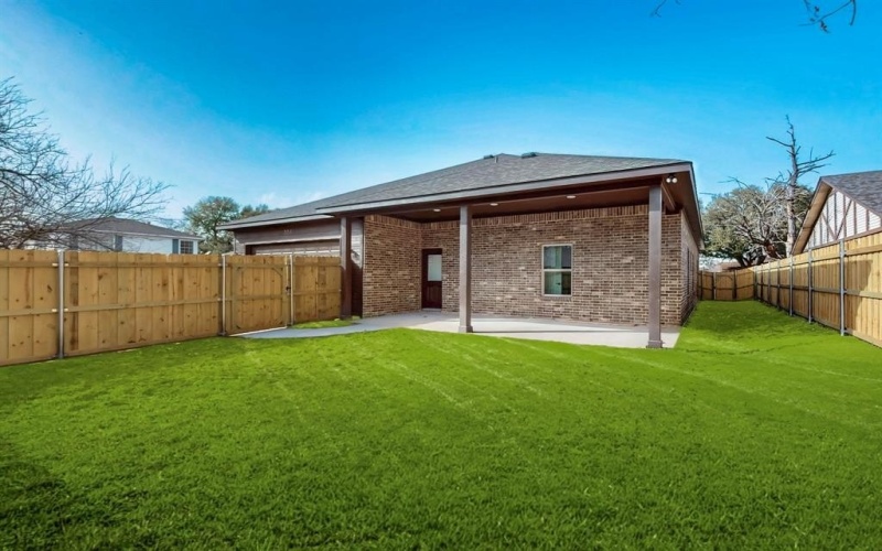 706 Poinsettia Drive, Lancaster, TX 75146, 4 Habitaciones Habitaciones , ,2 BañosBaños,Residential,En Venta,706 Poinsettia Drive,20918766
