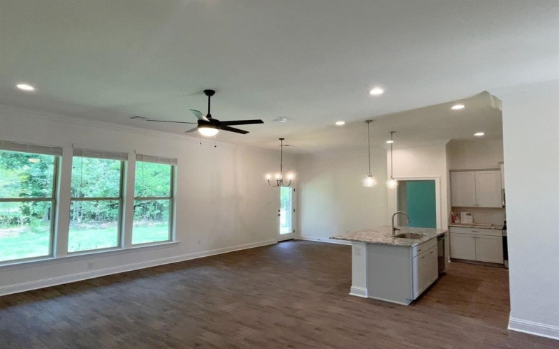 159 Lessie Drive, Stonewall, LA 71078, 4 Bedrooms Bedrooms, ,2 BathroomsBathrooms,Residential,For Sale,159 Lessie Drive,20919003