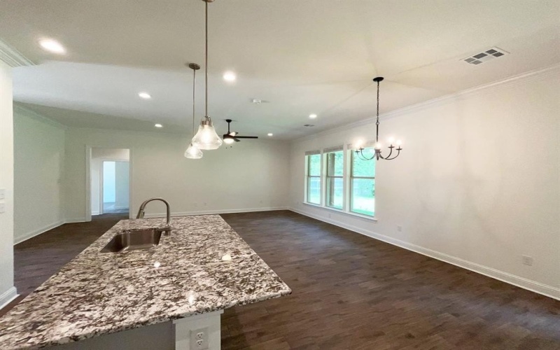 159 Lessie Drive, Stonewall, LA 71078, 4 Bedrooms Bedrooms, ,2 BathroomsBathrooms,Residential,For Sale,159 Lessie Drive,20919003