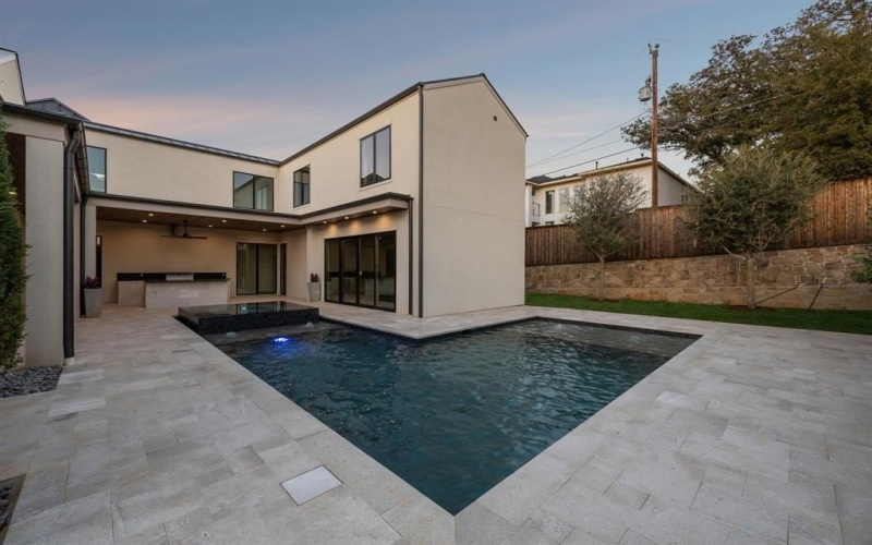 1740 Oakbrook Drive, Keller, TX 76262, 4 Habitaciones Habitaciones , ,5 BañosBaños,Residential,En Venta,1740 Oakbrook Drive,0,20919008