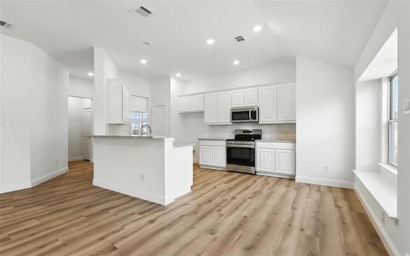 1200 Holly Street, Cleburne, TX 76033, 3 Bedrooms Bedrooms, ,2 BathroomsBathrooms,Residential,For Sale,1200 Holly Street,20919015