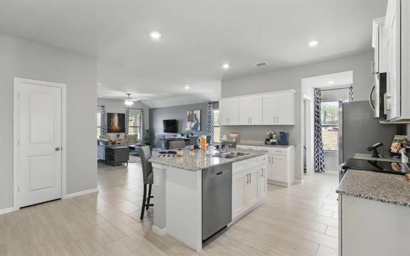 1020 LIME COVE Drive, Fort Worth, TX 76131, 4 Bedrooms Bedrooms, ,2 BathroomsBathrooms,Residential,For Sale,1020 LIME COVE Drive,20919028