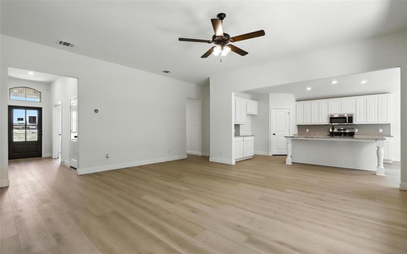 1419 Quail Creek Drive, Cleburne, TX 76033, 4 Habitaciones Habitaciones , ,2 BañosBaños,Residential,En Venta,1419 Quail Creek Drive,20919029