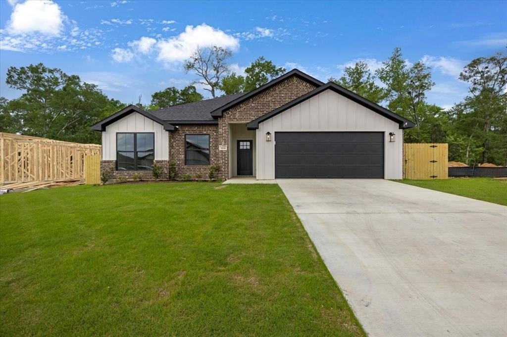 16226 Crossing Circle, Lindale, TX 75771, 4 Habitaciones Habitaciones , ,2 BañosBaños,Residential,En Venta,16226 Crossing Circle,20919044