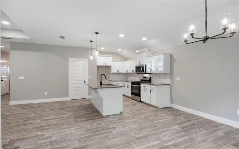 16226 Crossing Circle, Lindale, TX 75771, 4 Habitaciones Habitaciones , ,2 BañosBaños,Residential,En Venta,16226 Crossing Circle,20919044
