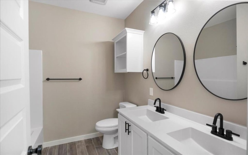 16226 Crossing Circle, Lindale, TX 75771, 4 Habitaciones Habitaciones , ,2 BañosBaños,Residential,En Venta,16226 Crossing Circle,20919044