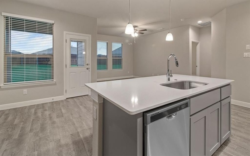 1907 JACKSON Street, Cleburne, TX 76033, 4 Habitaciones Habitaciones , ,2 BañosBaños,Residential,En Venta,1907 JACKSON Street,20919049