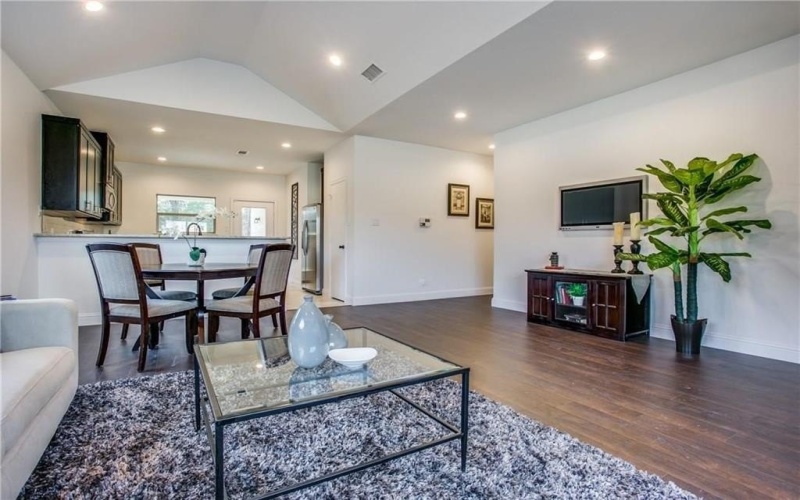 10102 Budtime Lane, Dallas, TX 75217, 4 Bedrooms Bedrooms, ,2 BathroomsBathrooms,Residential,For Sale,10102 Budtime Lane,20919217