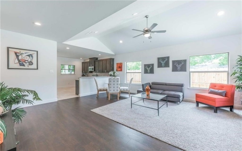 10190 Budtime Lane, Dallas, TX 75217, 4 Bedrooms Bedrooms, ,2 BathroomsBathrooms,Residential,For Sale,10190 Budtime Lane,20919454