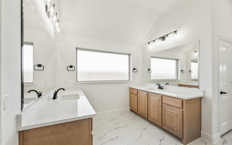 3758 Brookgreen Lane, Kaufman, TX 75142, 3 Bedrooms Bedrooms, ,2 BathroomsBathrooms,Residential,For Sale,3758 Brookgreen Lane,20919483