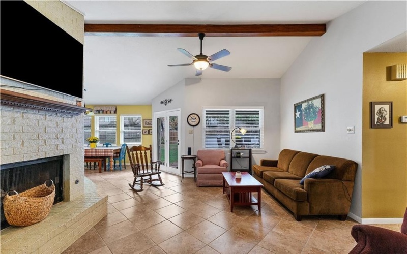 317 PAISANO STREET, New Braunfels, TX 78130, 3 Bedrooms Bedrooms, ,2 BathroomsBathrooms,Single Family Unit,For Sale,NA,PAISANO STREET,1040