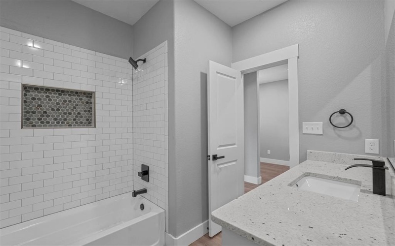 1331 W Crawford, Denison, TX 75020, 3 Bedrooms Bedrooms, ,2 BathroomsBathrooms,Residential,For Sale,1331 W Crawford,20919564