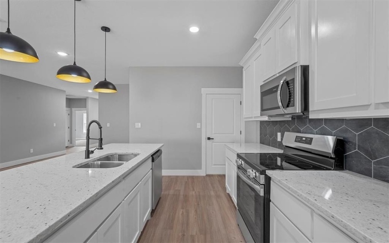 1331 W Crawford, Denison, TX 75020, 3 Bedrooms Bedrooms, ,2 BathroomsBathrooms,Residential,For Sale,1331 W Crawford,20919564