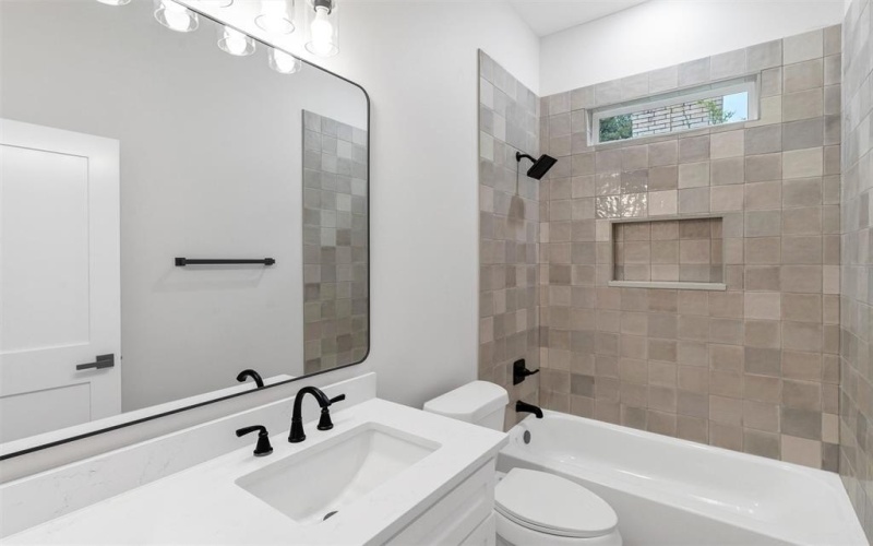 1810 Kynette Drive, Euless, TX 76040, 4 Bedrooms Bedrooms, ,2 BathroomsBathrooms,Residential,For Sale,1810 Kynette Drive,20919802