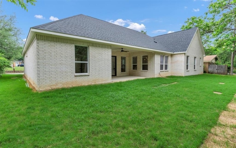 1810 Kynette Drive, Euless, TX 76040, 4 Bedrooms Bedrooms, ,2 BathroomsBathrooms,Residential,For Sale,1810 Kynette Drive,20919802