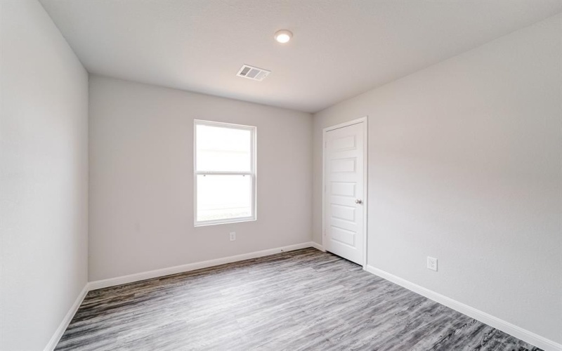 297 Victory Drive, Mabank, TX 75127, 4 Bedrooms Bedrooms, ,2 BathroomsBathrooms,Residential,For Sale,297 Victory Drive,0,20920019