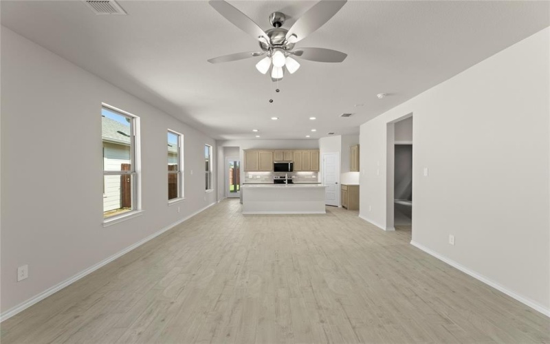 1641 Meadow Crest Drive, Aubrey, TX 76227, 3 Habitaciones Habitaciones , ,2 BañosBaños,Residential,En Venta,1641 Meadow Crest Drive,0,20920223