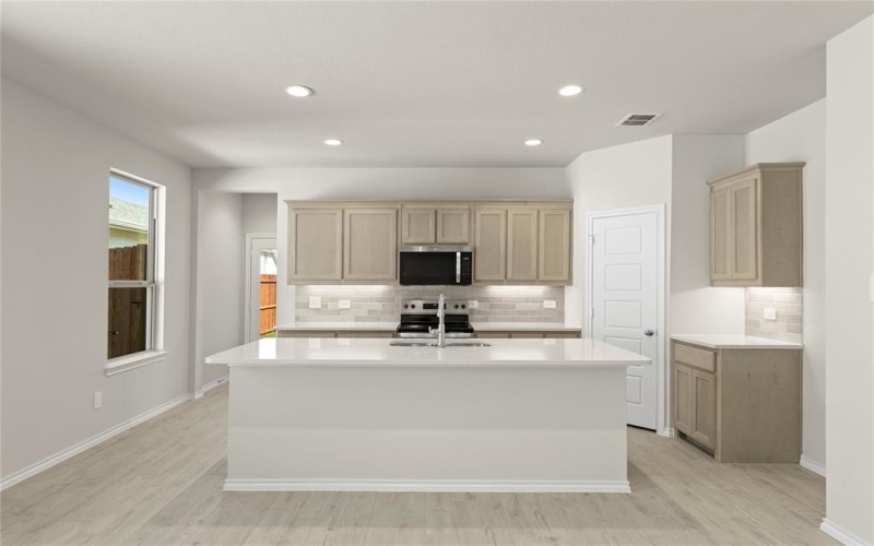 1641 Meadow Crest Drive, Aubrey, TX 76227, 3 Habitaciones Habitaciones , ,2 BañosBaños,Residential,En Venta,1641 Meadow Crest Drive,0,20920223