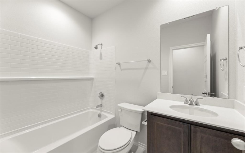 1717 Meadow Crest Drive, Aubrey, TX 76227, 3 Habitaciones Habitaciones , ,2 BañosBaños,Residential,En Venta,1717 Meadow Crest Drive,0,20920231