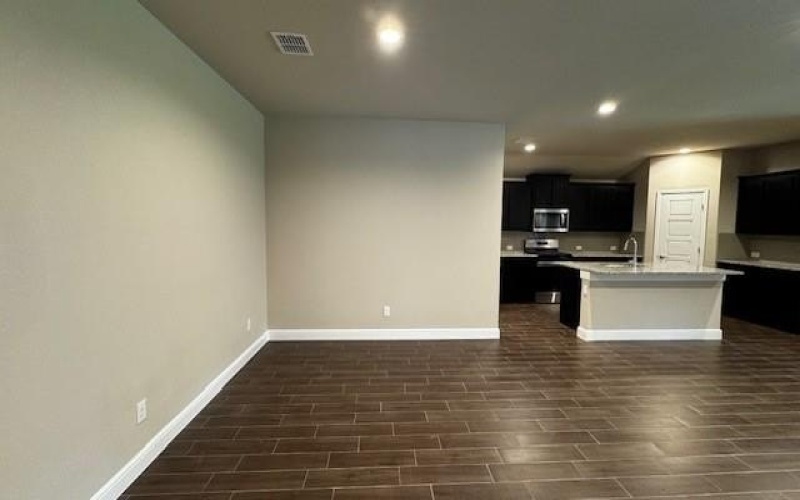 413 SUNFLOWER Trail, Cleburne, TX 76033, 5 Habitaciones Habitaciones , ,3 BañosBaños,Residential,En Venta,413 SUNFLOWER Trail,20920261
