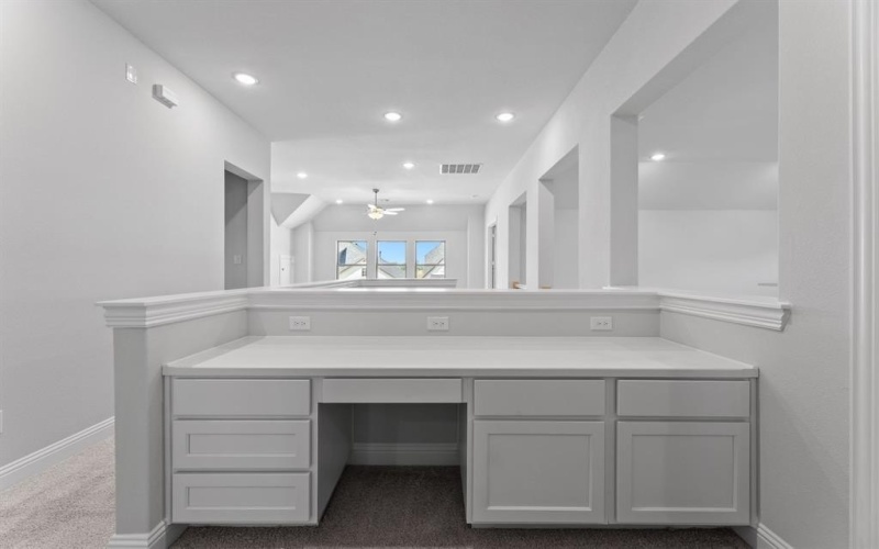 701 Squill Road, Fort Worth, TX 76247, 5 Habitaciones Habitaciones , ,5 BañosBaños,Residential,En Venta,701 Squill Road,0,20920521