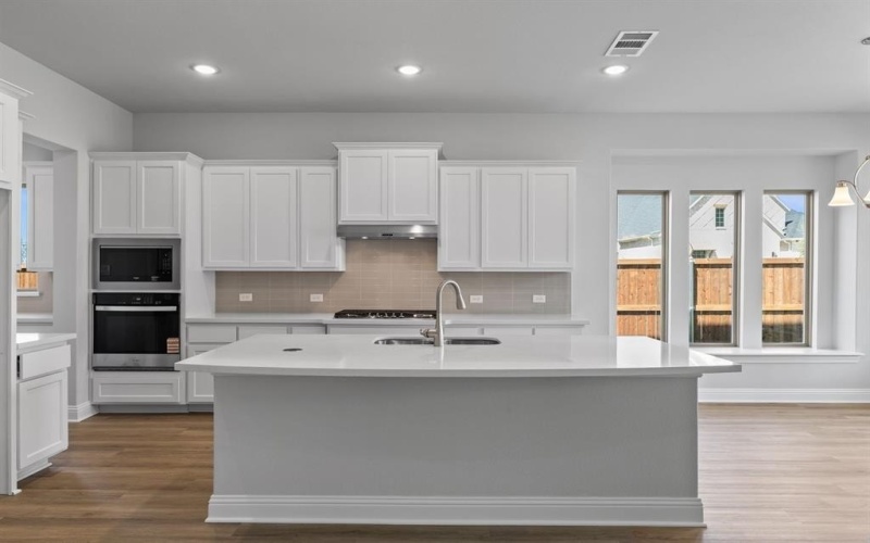 701 Squill Road, Fort Worth, TX 76247, 5 Habitaciones Habitaciones , ,5 BañosBaños,Residential,En Venta,701 Squill Road,0,20920521