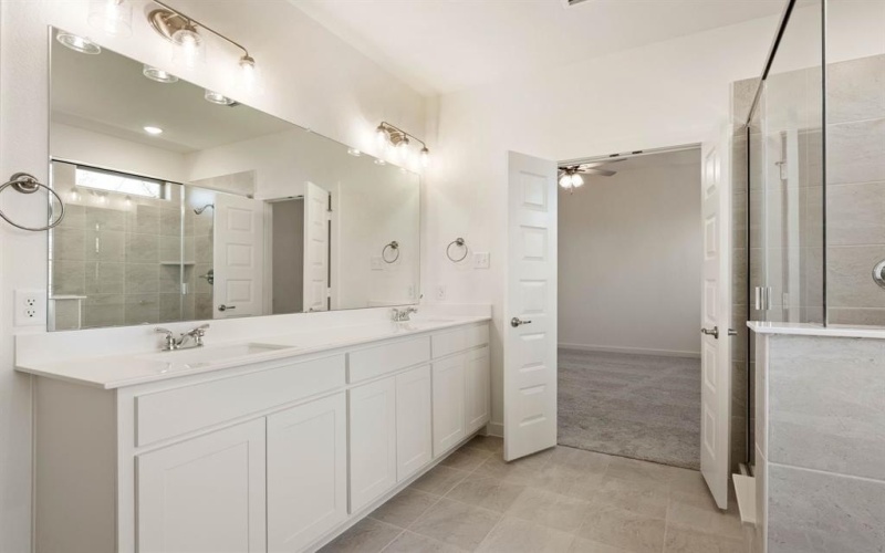 131 Jim Walters Drive, Runaway Bay, TX 76426, 3 Habitaciones Habitaciones , ,2 BañosBaños,Residential,En Venta,131 Jim Walters Drive,20922595