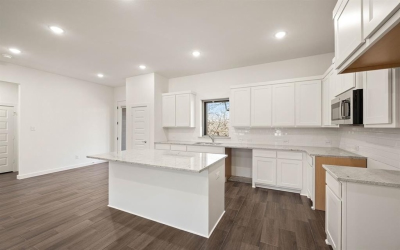 131 Jim Walters Drive, Runaway Bay, TX 76426, 3 Habitaciones Habitaciones , ,2 BañosBaños,Residential,En Venta,131 Jim Walters Drive,20922595