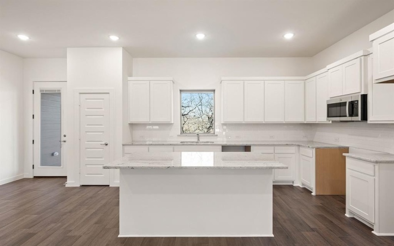 131 Jim Walters Drive, Runaway Bay, TX 76426, 3 Habitaciones Habitaciones , ,2 BañosBaños,Residential,En Venta,131 Jim Walters Drive,20922595