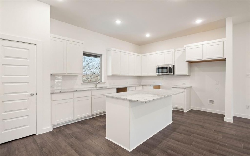 131 Jim Walters Drive, Runaway Bay, TX 76426, 3 Habitaciones Habitaciones , ,2 BañosBaños,Residential,En Venta,131 Jim Walters Drive,20922595