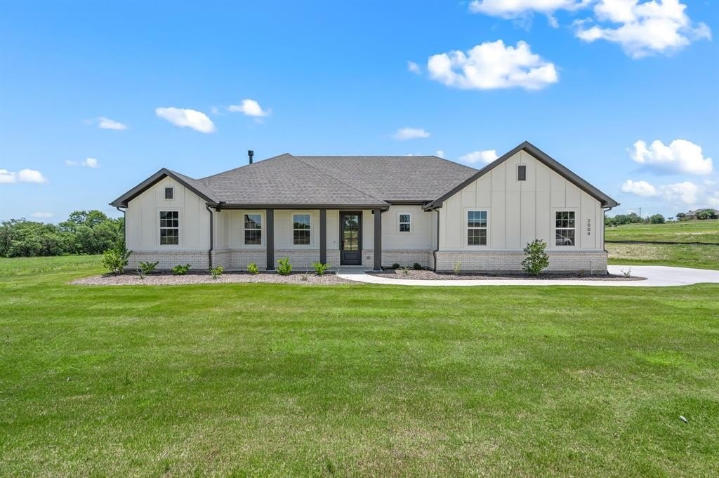 2004 Willy Dilly Road, Springtown, TX 76082, 3 Bedrooms Bedrooms, ,2 BathroomsBathrooms,Residential,For Sale,2004 Willy Dilly Road,20922614