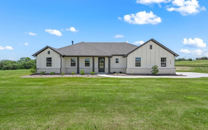 2004 Willy Dilly Road, Springtown, TX 76082, 3 Bedrooms Bedrooms, ,2 BathroomsBathrooms,Residential,For Sale,2004 Willy Dilly Road,20922614