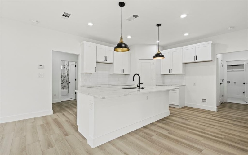 7815 Brownsville Avenue, Dallas, TX 75216, 3 Habitaciones Habitaciones , ,2 BañosBaños,Residential,En Venta,7815 Brownsville Avenue,20922652