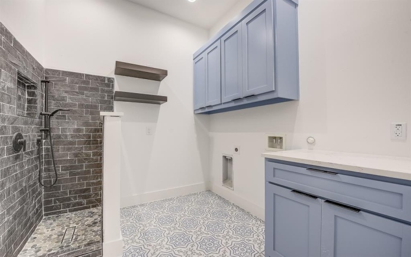 8314 Ellery Drive, Dallas, TX 75243, 4 Bedrooms Bedrooms, ,3 BathroomsBathrooms,Residential,For Sale,8314 Ellery Drive,20920653