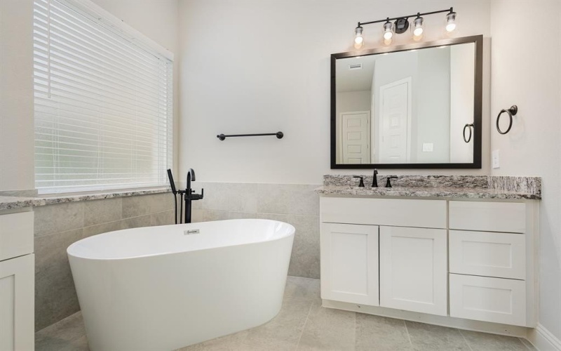 209 Mockingbird Lane, Heath, TX 75032, 6 Bedrooms Bedrooms, ,3 BathroomsBathrooms,Residential,For Sale,209 Mockingbird Lane,20920724