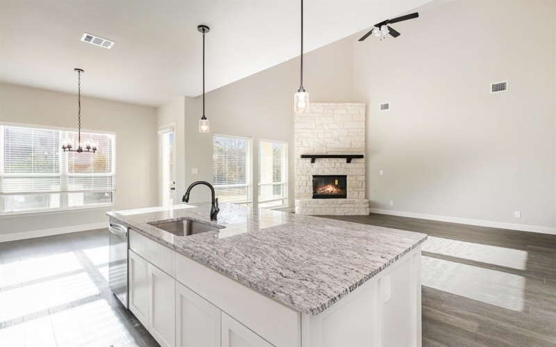 209 Mockingbird Lane, Heath, TX 75032, 6 Bedrooms Bedrooms, ,3 BathroomsBathrooms,Residential,For Sale,209 Mockingbird Lane,20920724