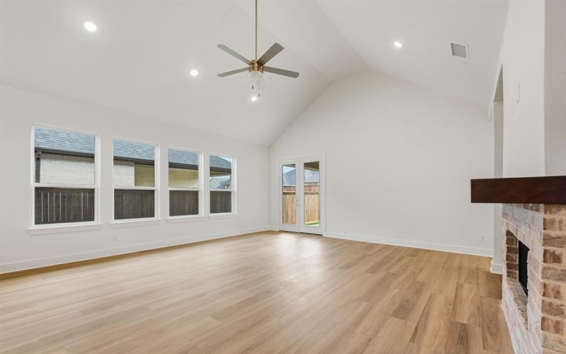 1046 Bearing Street, Royse City, TX 75189, 4 Bedrooms Bedrooms, ,3 BathroomsBathrooms,Residential,For Sale,1046 Bearing Street,0,20920899