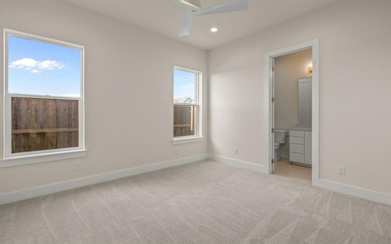 8424 Witt Street, North Richland Hills, TX 76182, 4 Habitaciones Habitaciones , ,6 BañosBaños,Residential,En Venta,8424 Witt Street,0,20920991