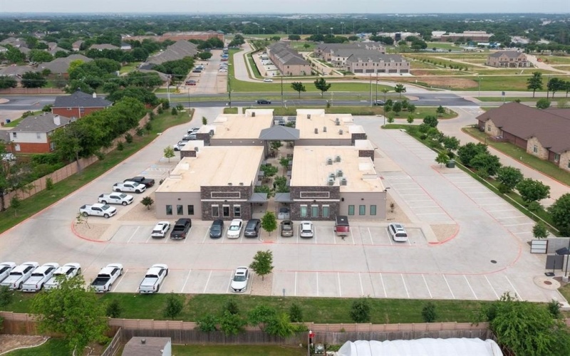651 E Debbie Lane #300, Mansfield, TX 76063, ,Commercial Sale,En Venta,651 E Debbie Lane,20921071