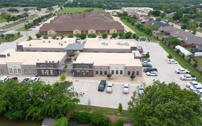 651 E Debbie Lane #300, Mansfield, TX 76063, ,Commercial Sale,En Venta,651 E Debbie Lane,20921071