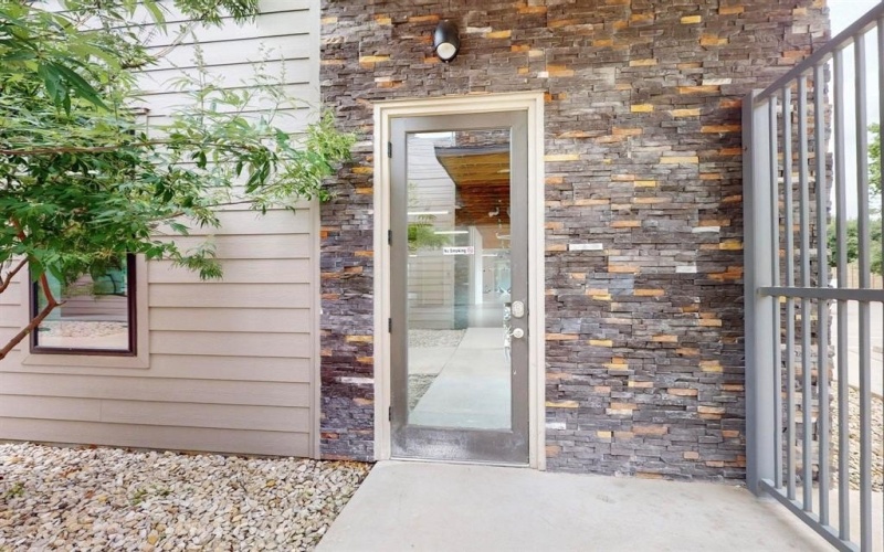 651 E Debbie Lane #300, Mansfield, TX 76063, ,Commercial Sale,En Venta,651 E Debbie Lane,20921071